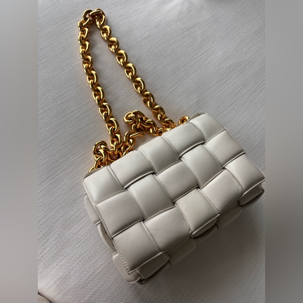 Bottega Veneta Bag like new white